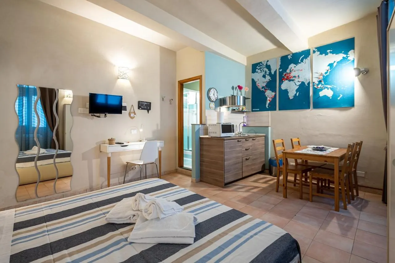 Apartment Guesthost - Porta Romana & Boboli Suite Florence Italy